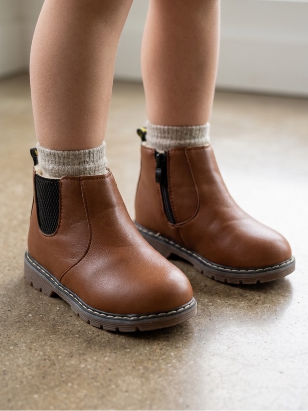 🌷 NWOT Brown Ankle Boots for Kids